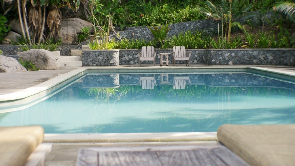 The pool at Nikoi Island Resort