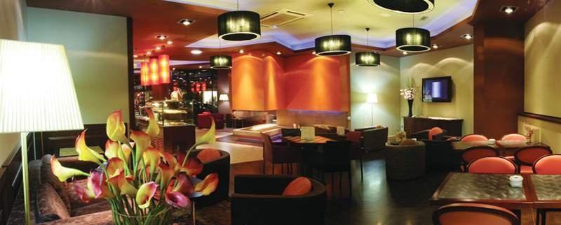 Hotel Plaza Andorra bar