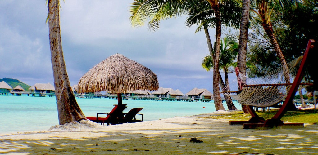 Sun loungers in pairs