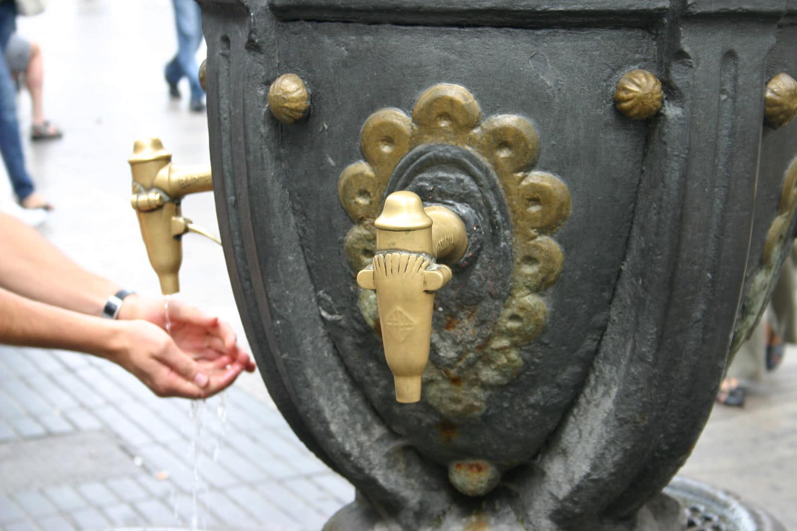 Canaletes fountain