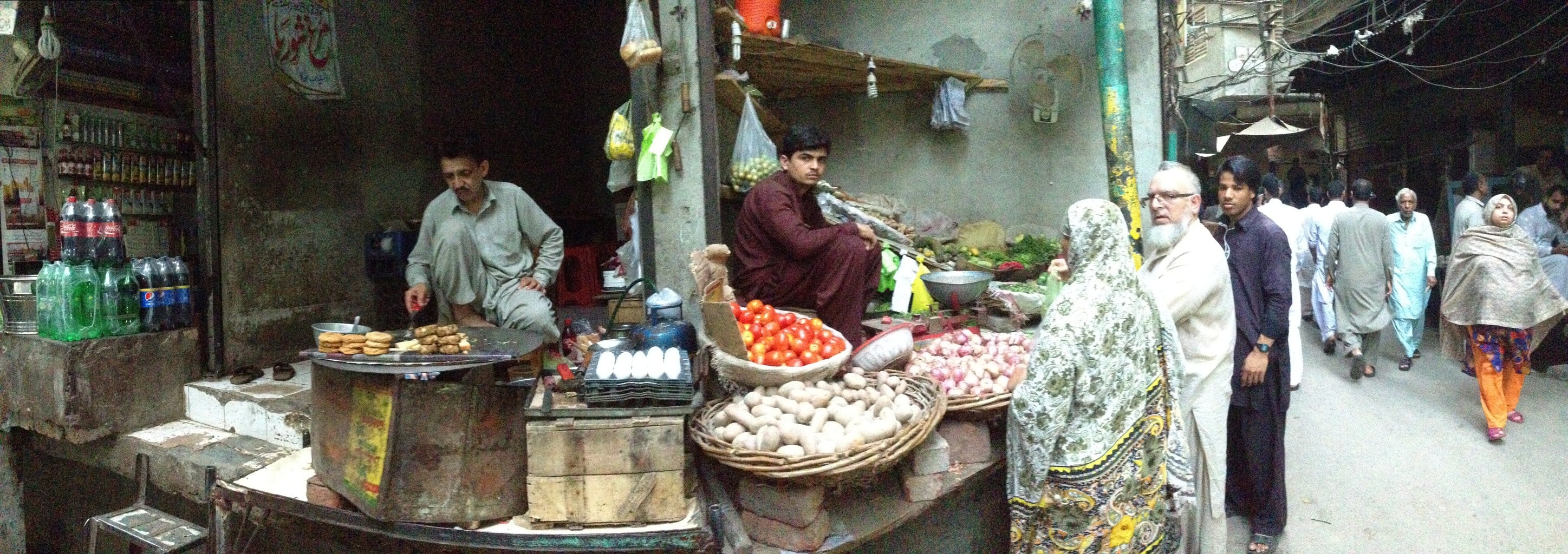 Food market in Lahore