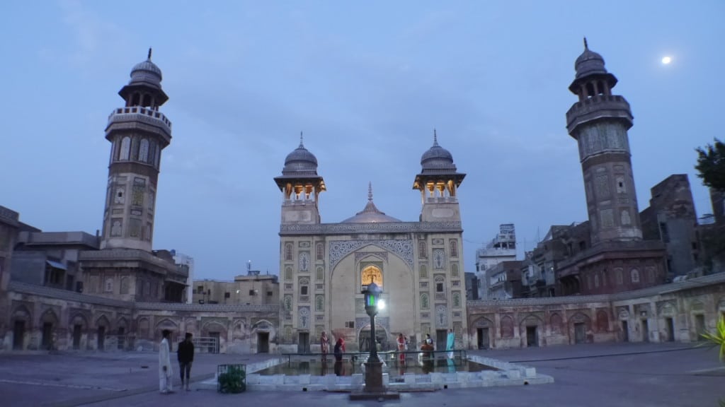 Sunset on Wazir Khan Mosque in Lahore