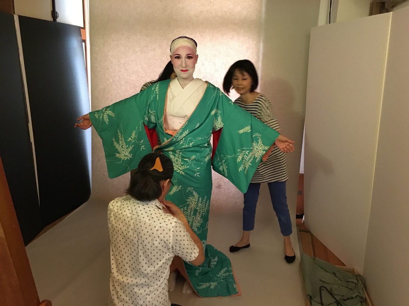 Geisha kimono fitting