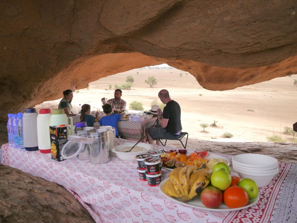 Picnic breakfast in Amboseli