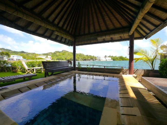 Manta Ray Bay Resort Deluxe room in Yap