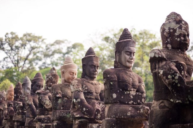 Angkor Tom Statue