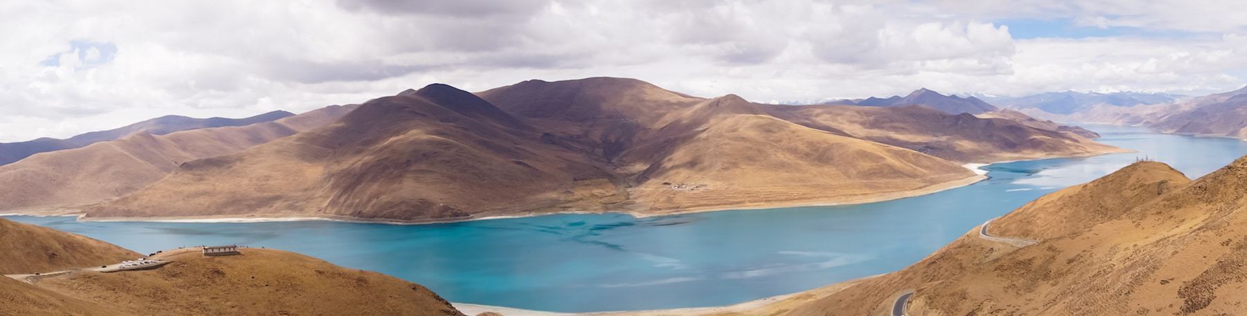 Yamdrok lake