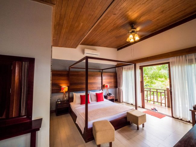 Mayura Hills Resort bedroom