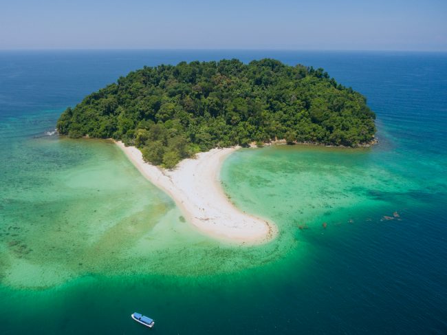 An island near Manukan
