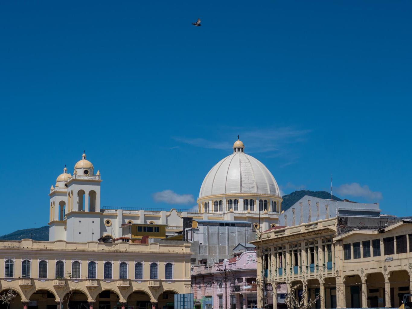 San Salvador dome