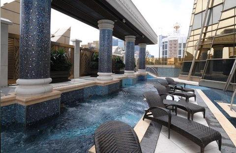 Grand Lisboa pool