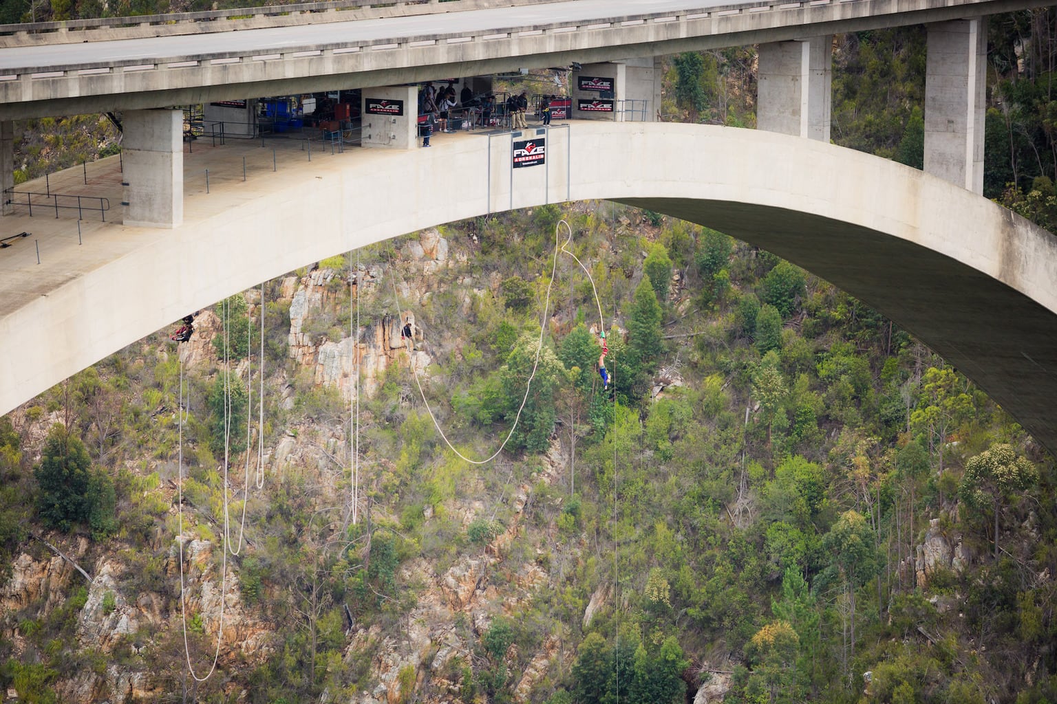 Bungy jumping in Stormsrivier