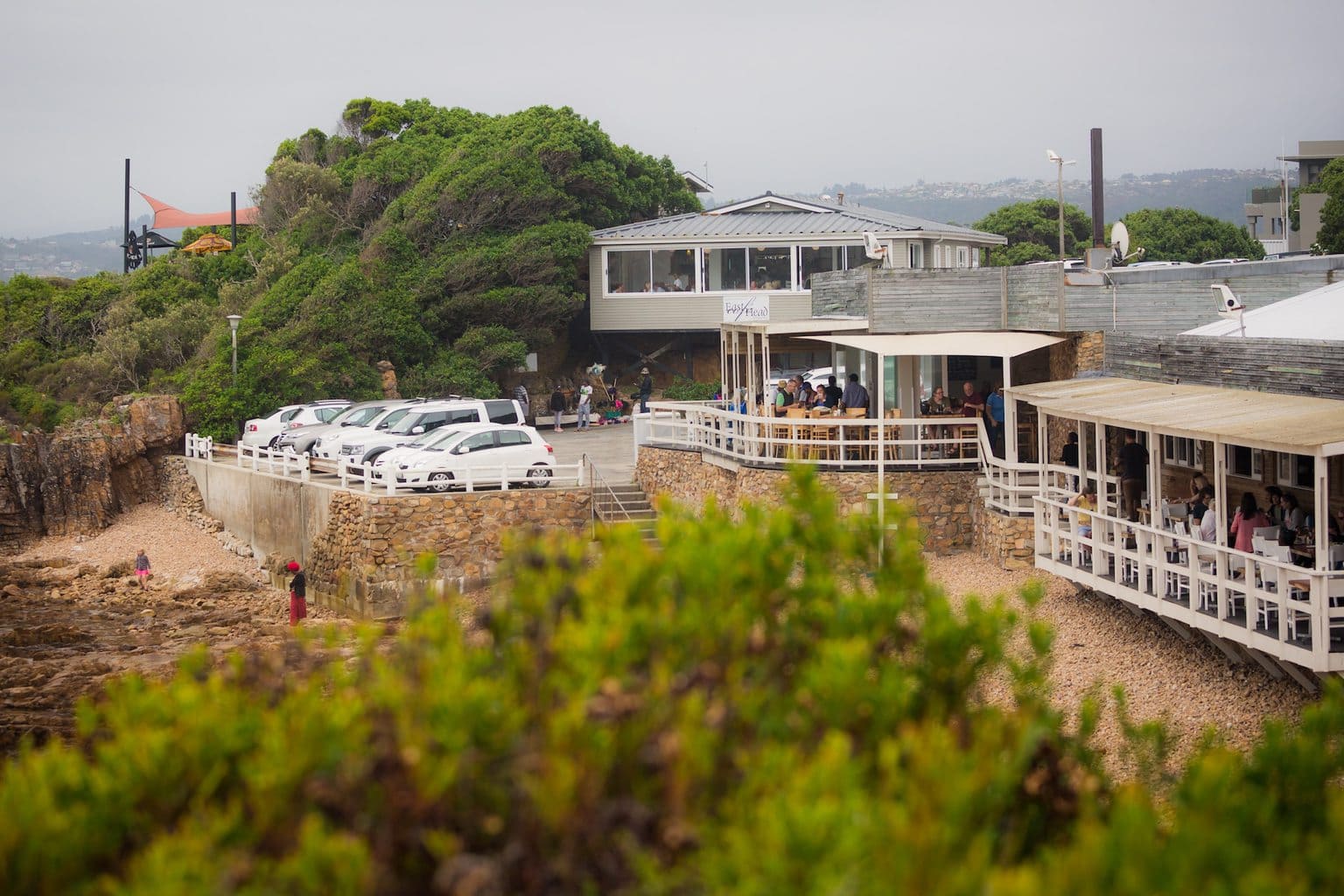 East Head Cafe and parking lot in Knysna