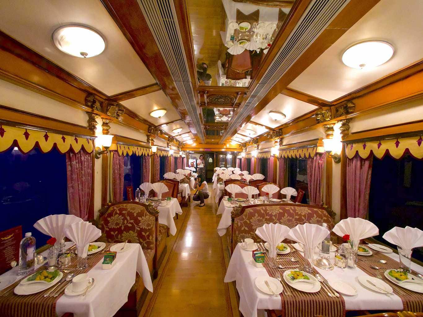 Golden Chariot Dining Car