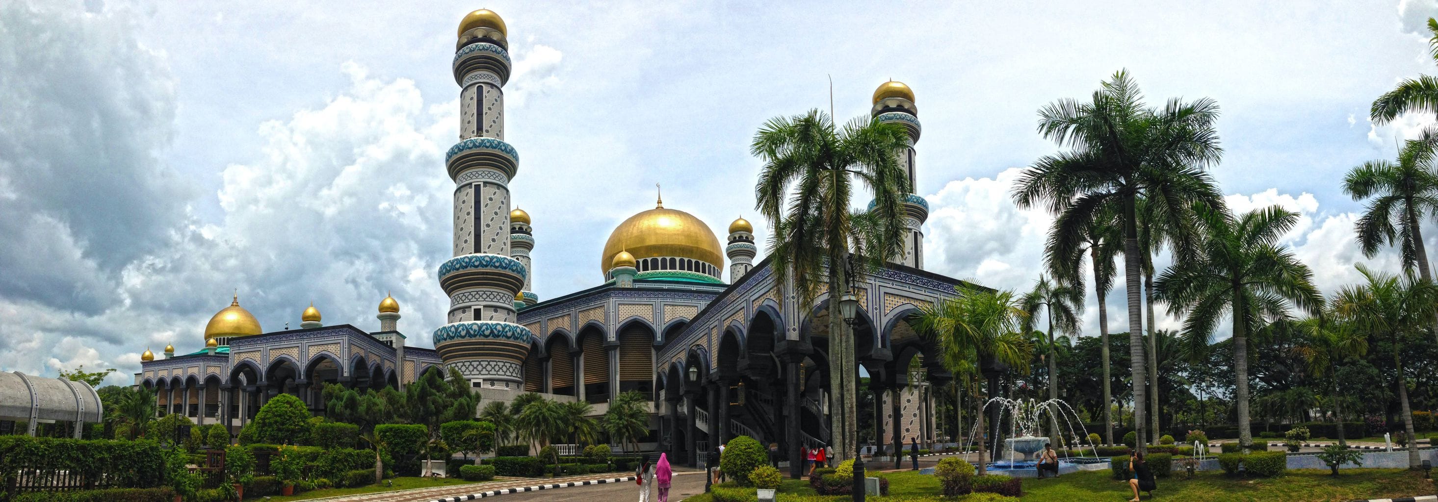 Мечеть Джаме Асра Хассанила Болкиаха Бруней