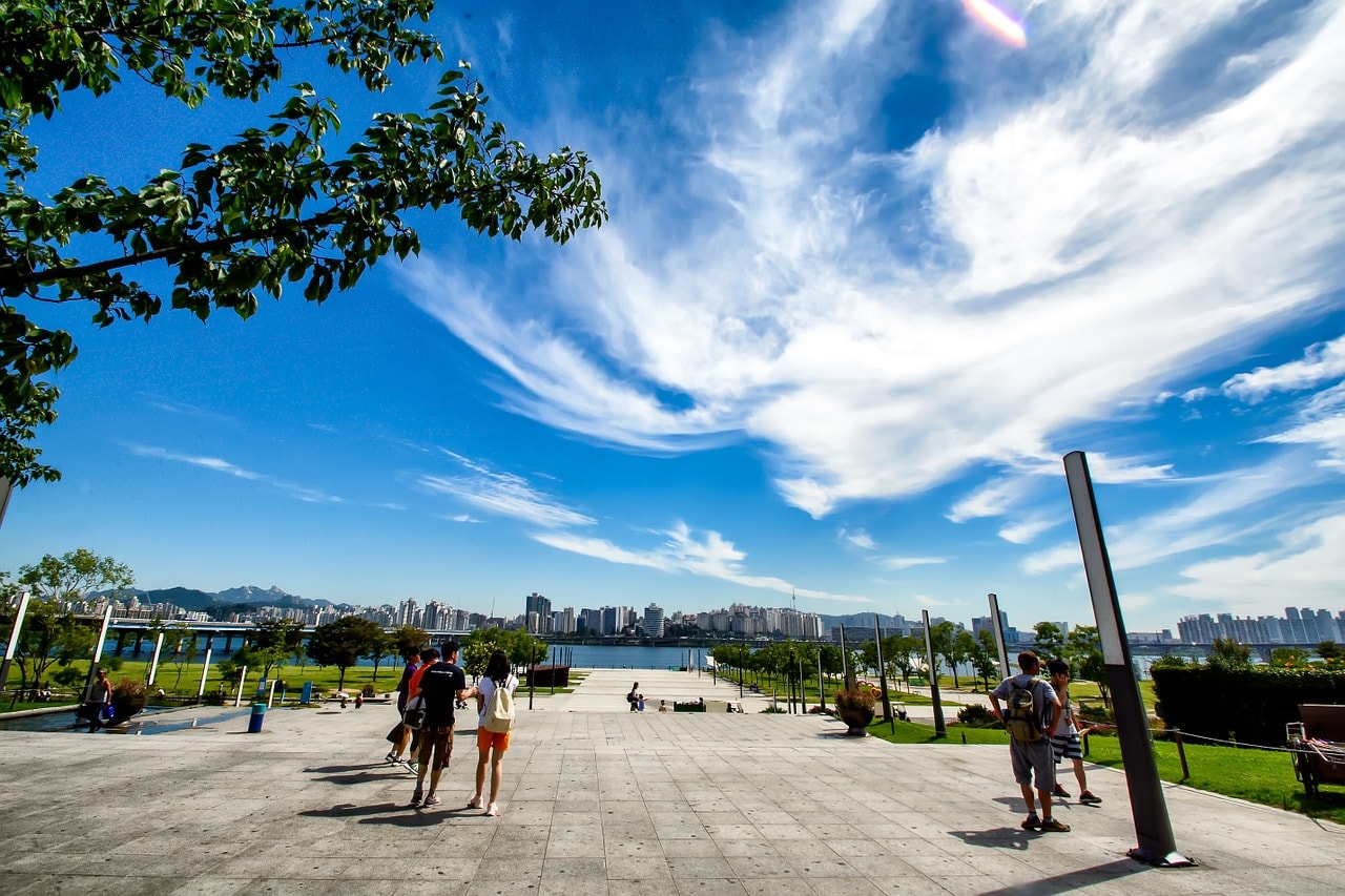 Taking a stroll at Yeouido Park