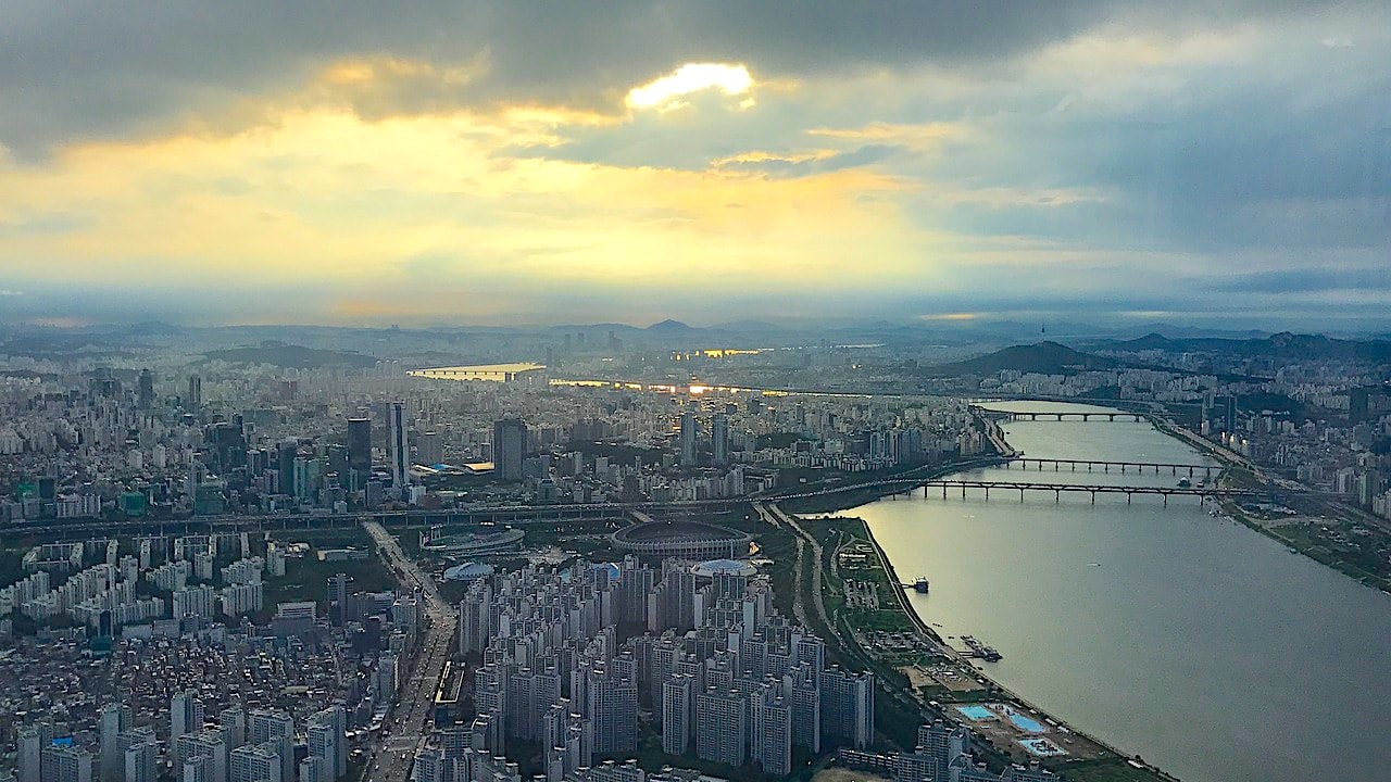 The Han river with Gangnam to the left and Namsan to the right