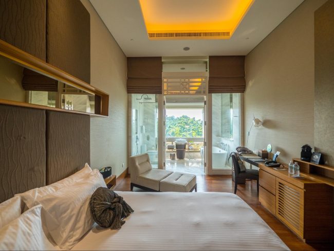 The deluxe room at Hotel Fort Canning view