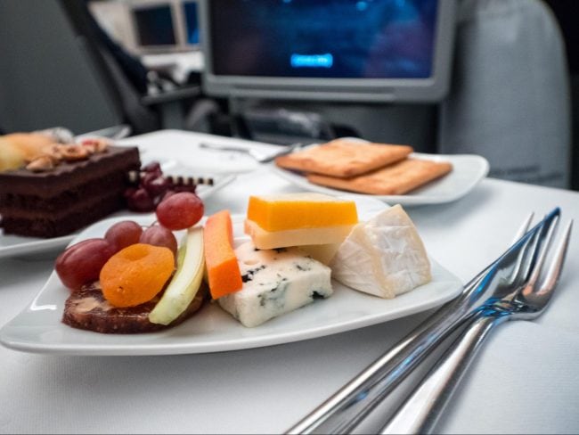 Review of NEW Lufthansa Business Class Airbus A350 - Once In A Lifetime ...
