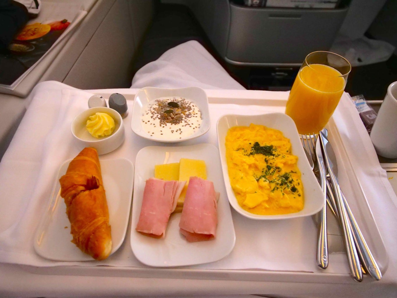 'Breakfast onboard Lufthansa Business Class