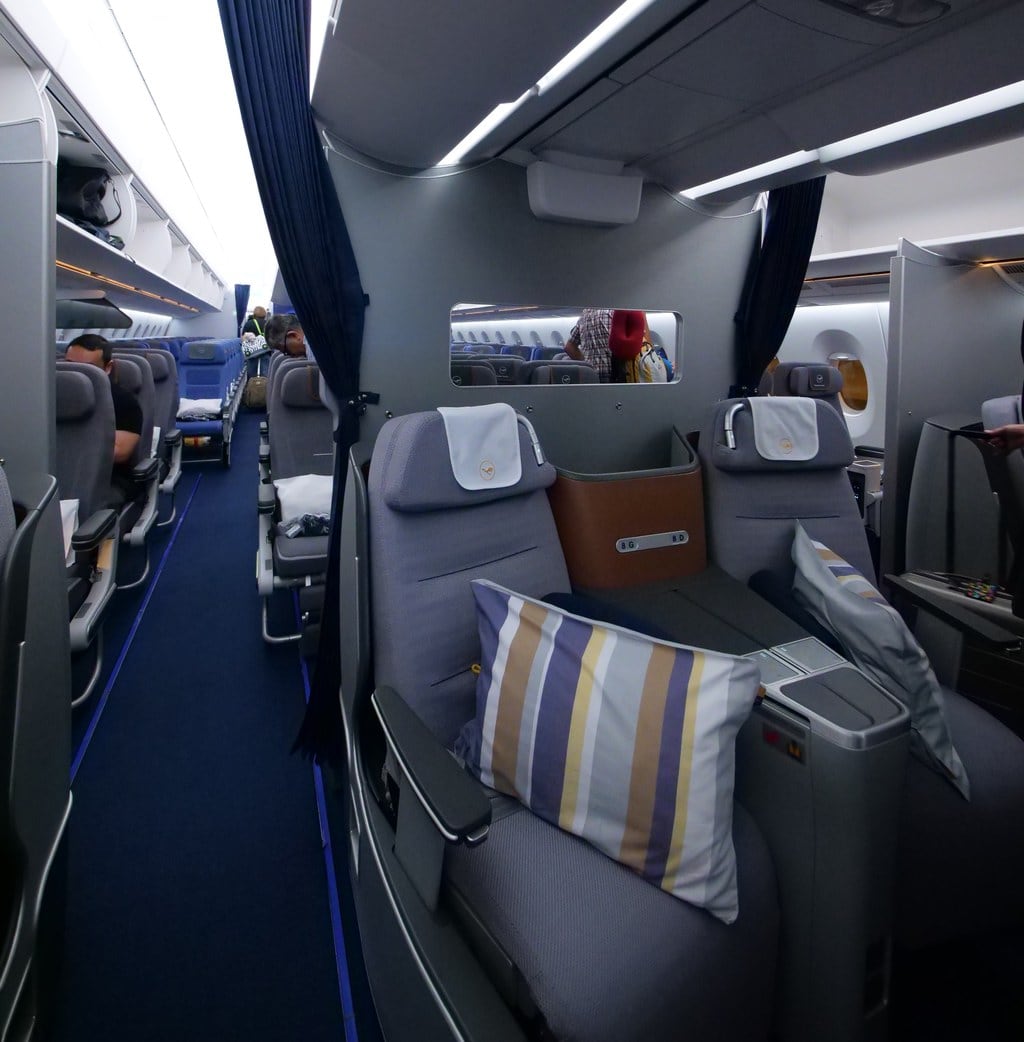 "Lufthansa Business Class seat'