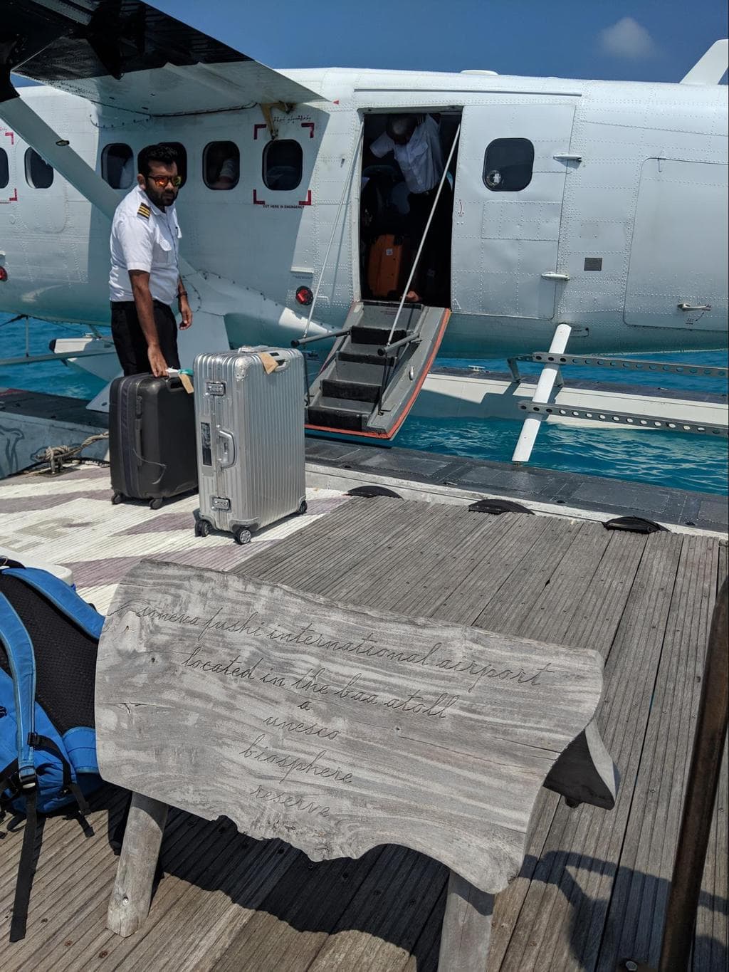 Bringing the luggage into the seaplane