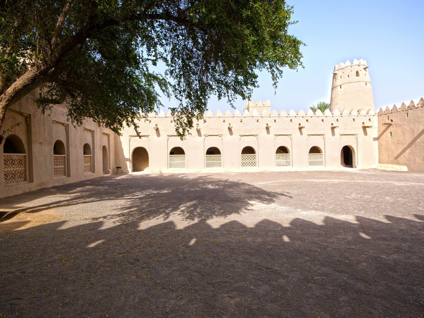 Al Jahili Fort interior