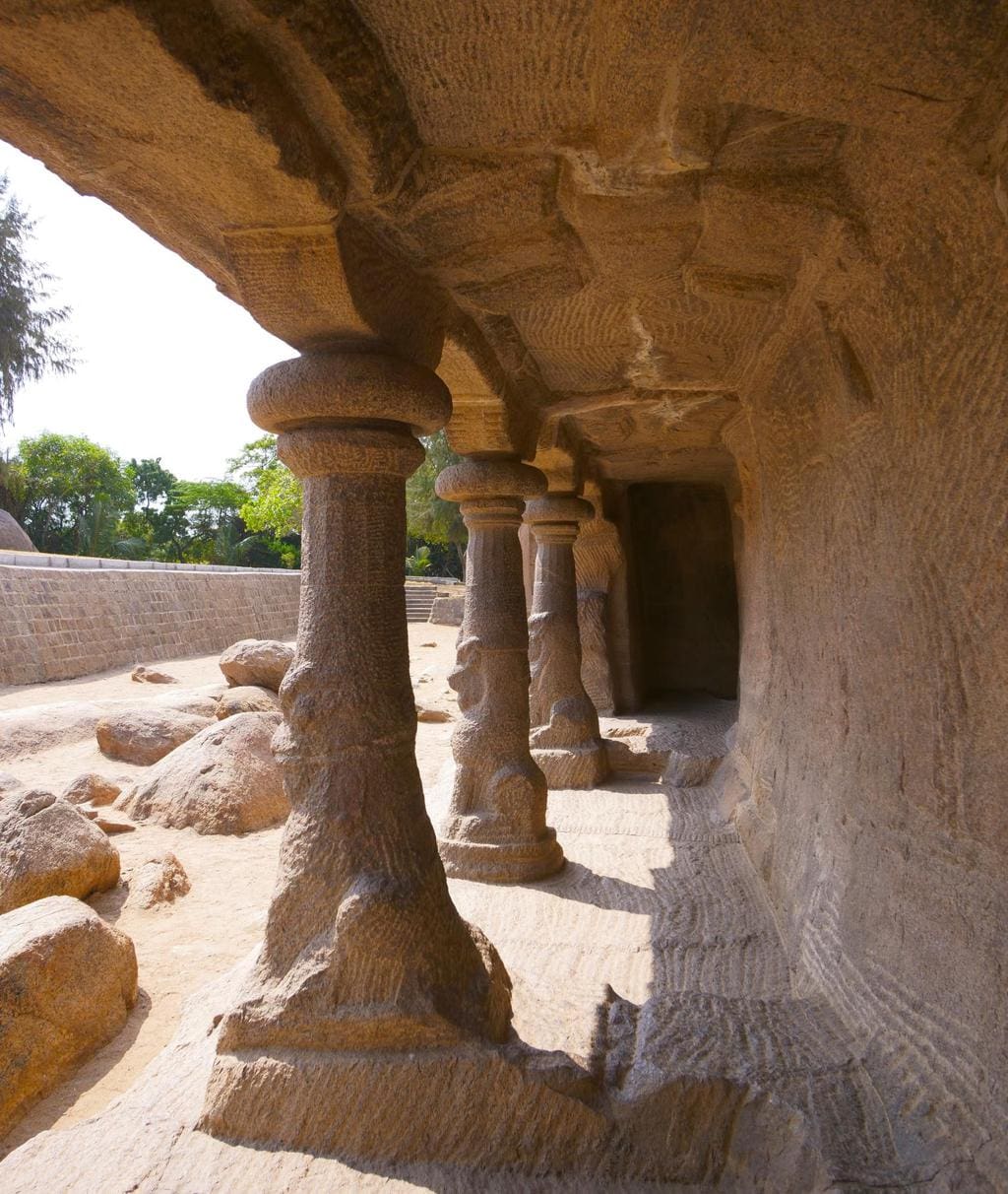 Pancha Rathas columns