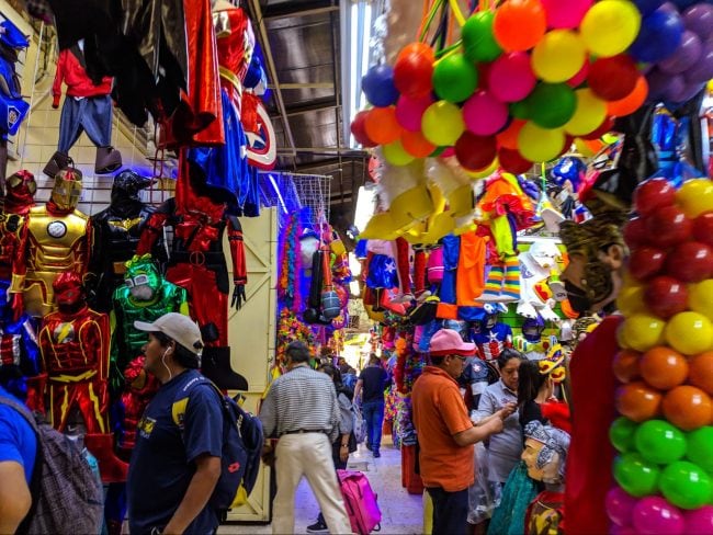 Inside Mercado de Sonora in Mexico City 02