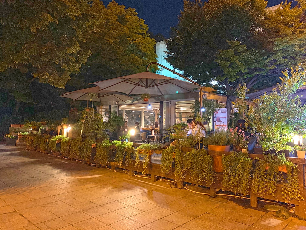 Seoul Arts Center romantic terrace cafe