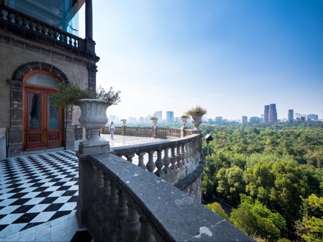 The murals and view from Chapultepec Castle 02