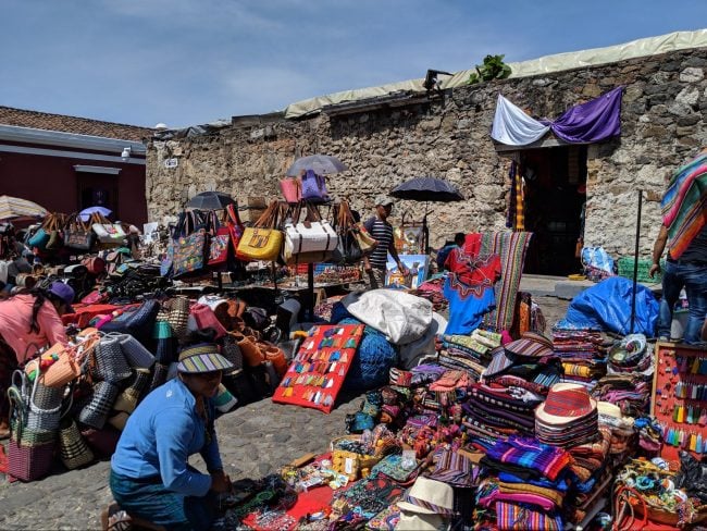 Mercado de Artesanias El Carmen 01