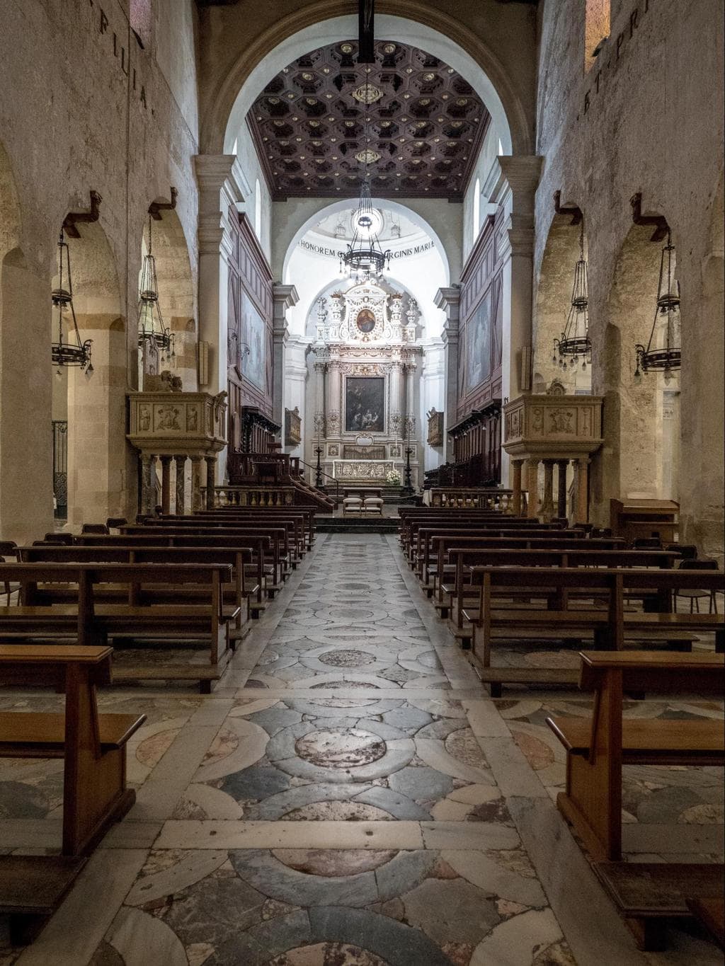 Inside the Temple of Athena and Syracuse Cathedral 01