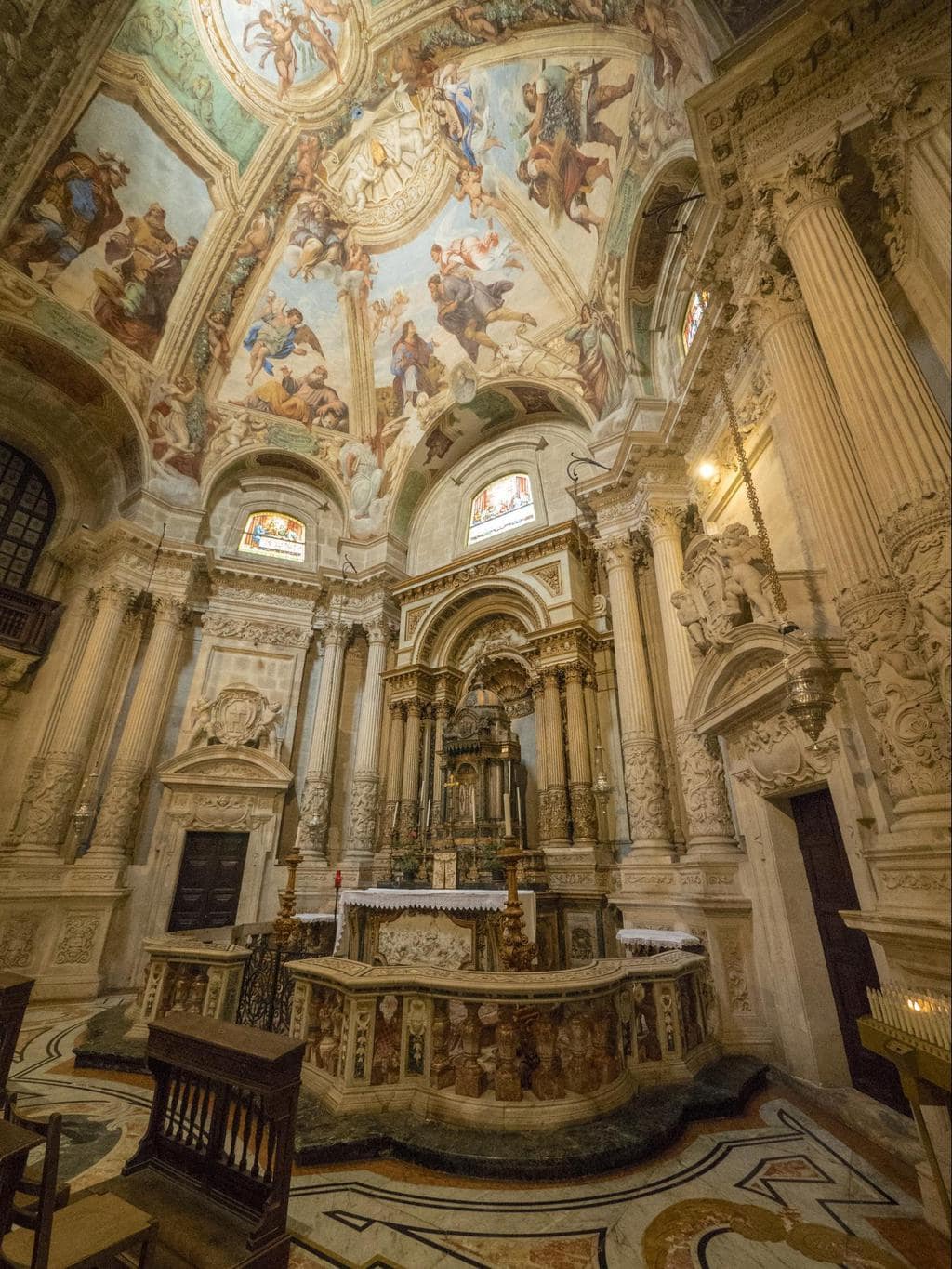 Inside the Temple of Athena and Syracuse Cathedral 03