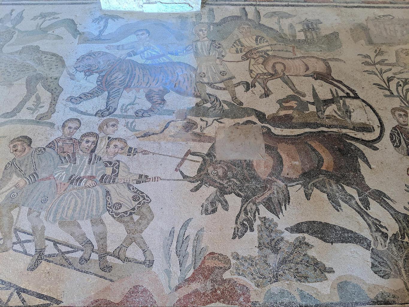 Mosaics at Villa Romana del Casale 02