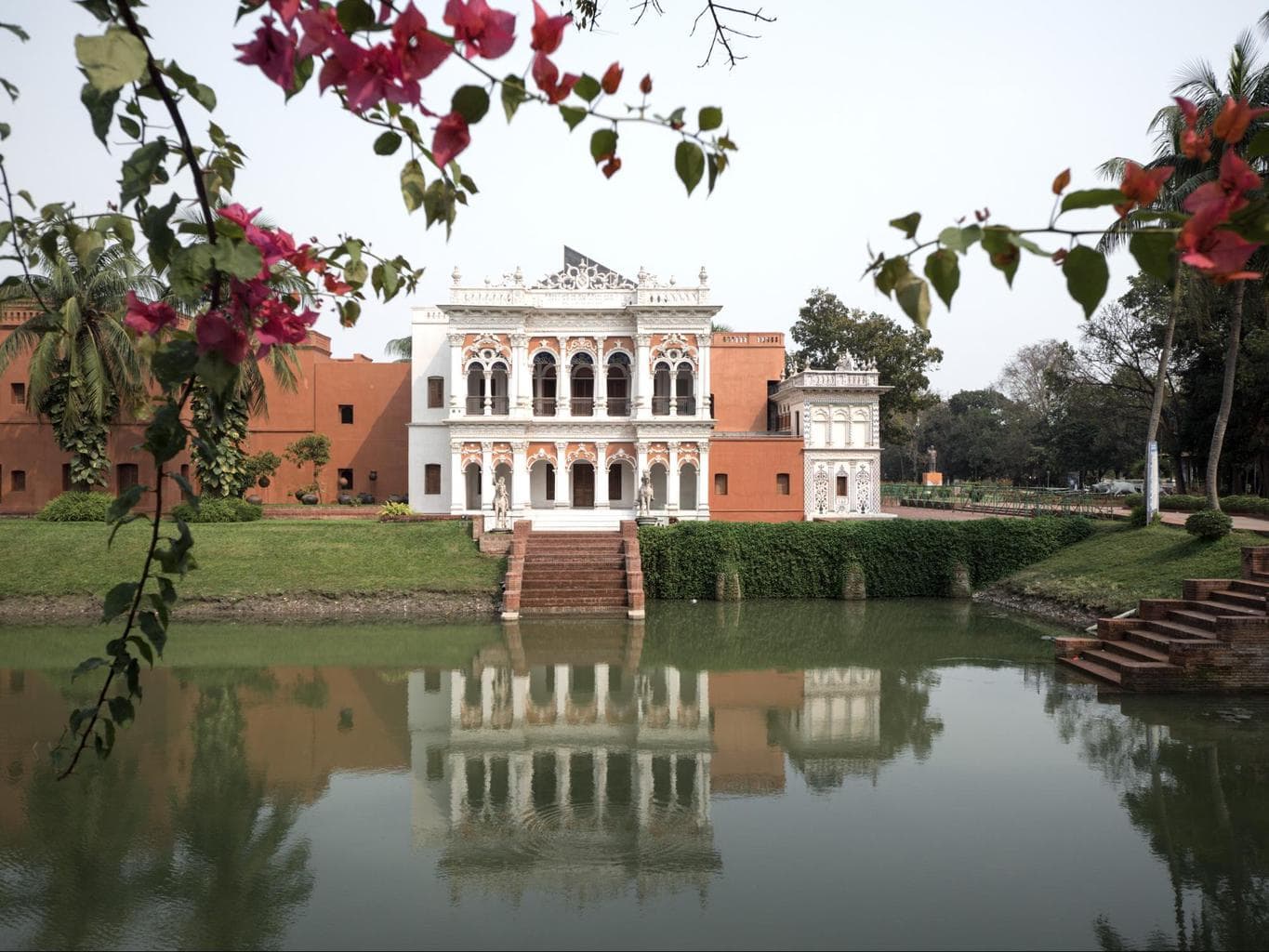 Zainul Folk Art & Crafts Museum in Sadarbari