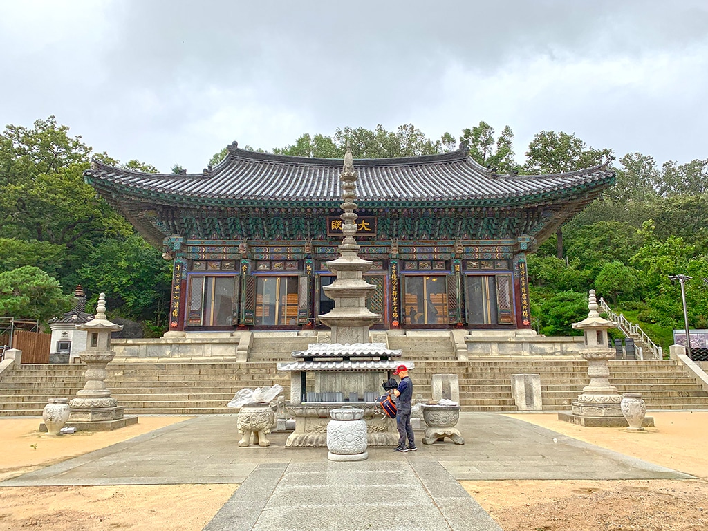 Bongeunsa main temple