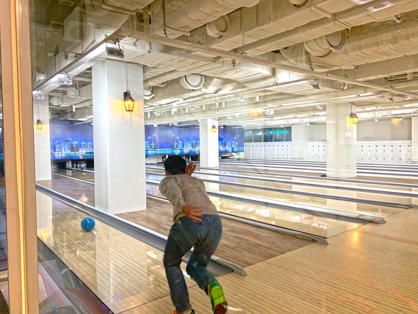 Bowling alleys at Dongdaemun