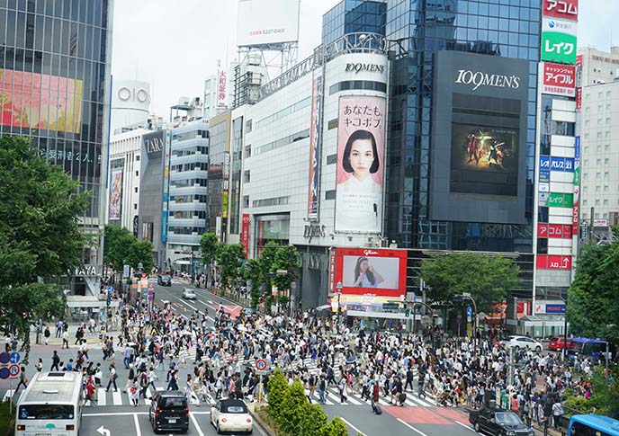 Crossing the Shibuya scramble is a must thing to do in Japan