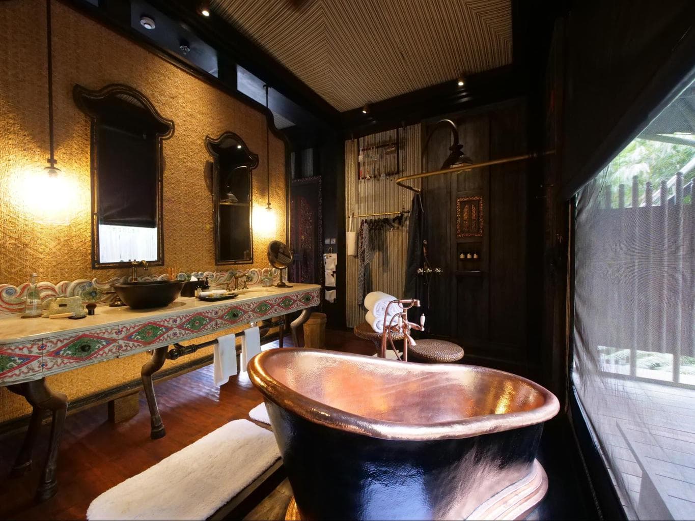 The bathroom inside Capella Ubud’s tents 01