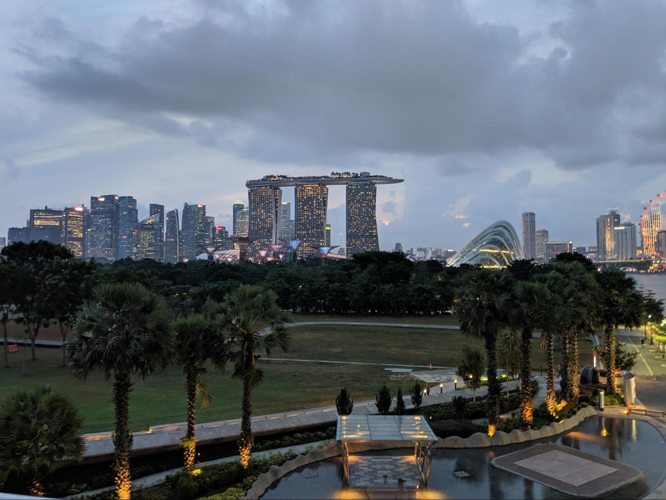 Free walking tours in Singapore View of Marina Bay from Marina Barrage