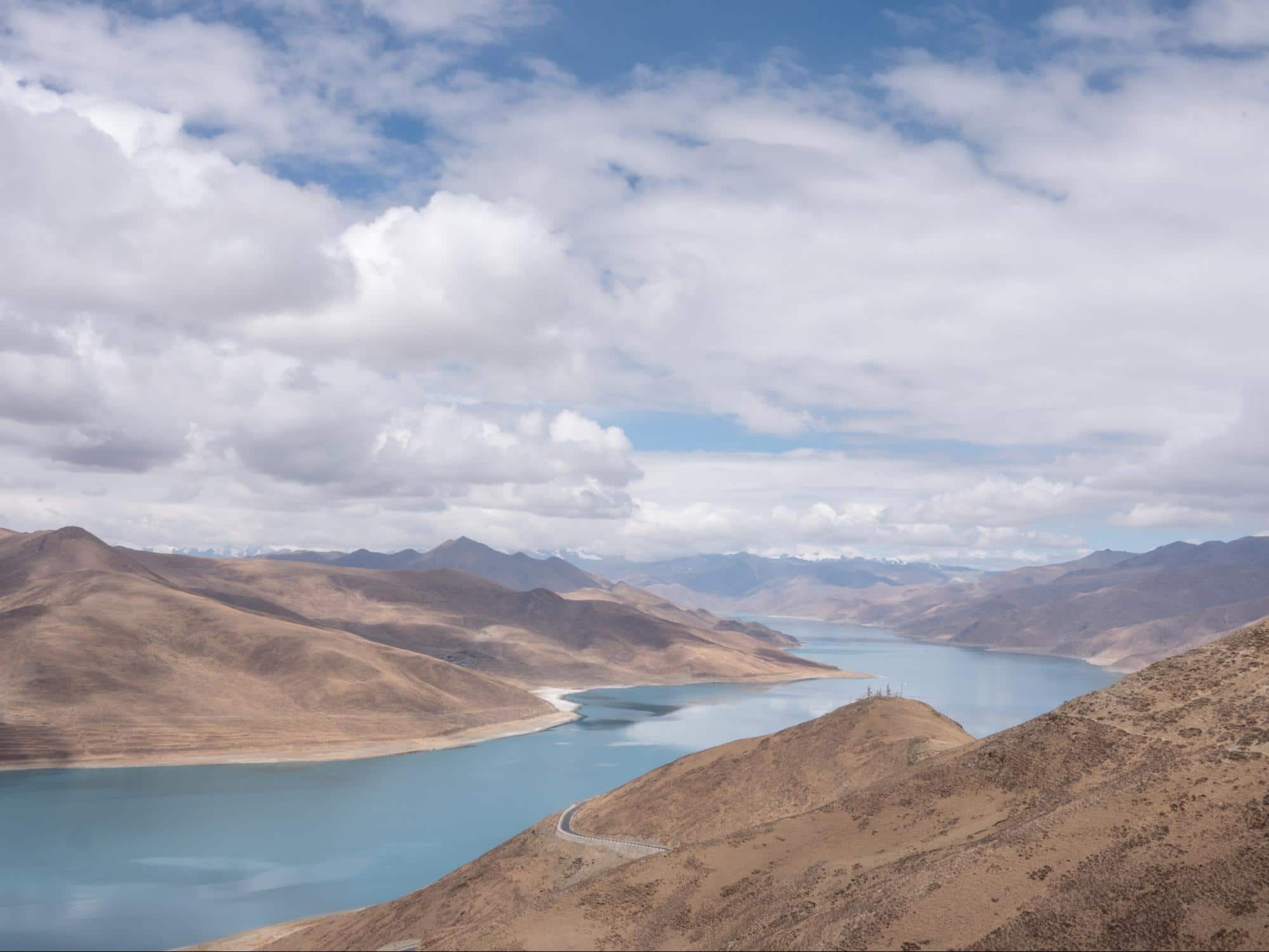 Yamdrok Lake