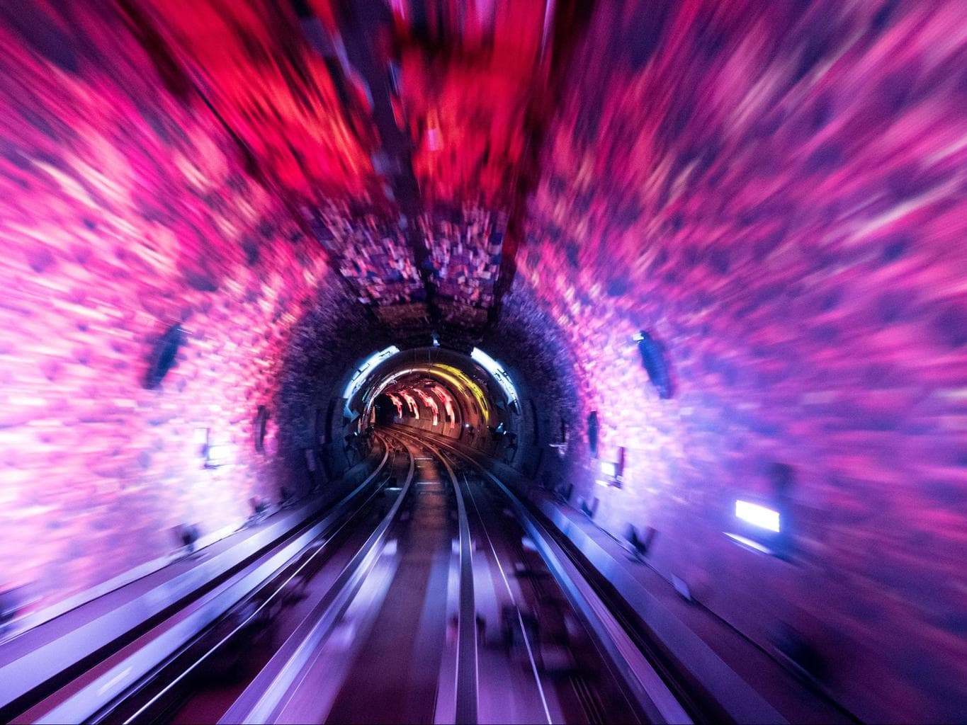 Shanghai Bund Sightseeing Tunnel light show