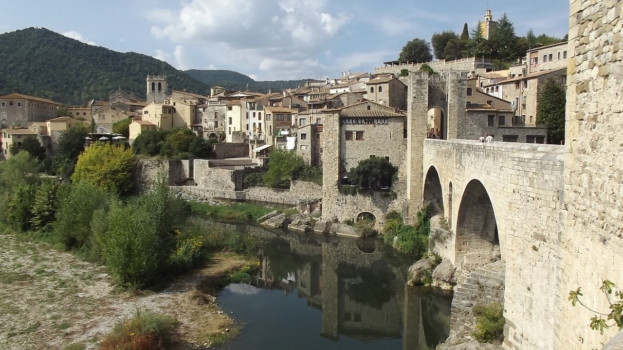 Catalonia castles