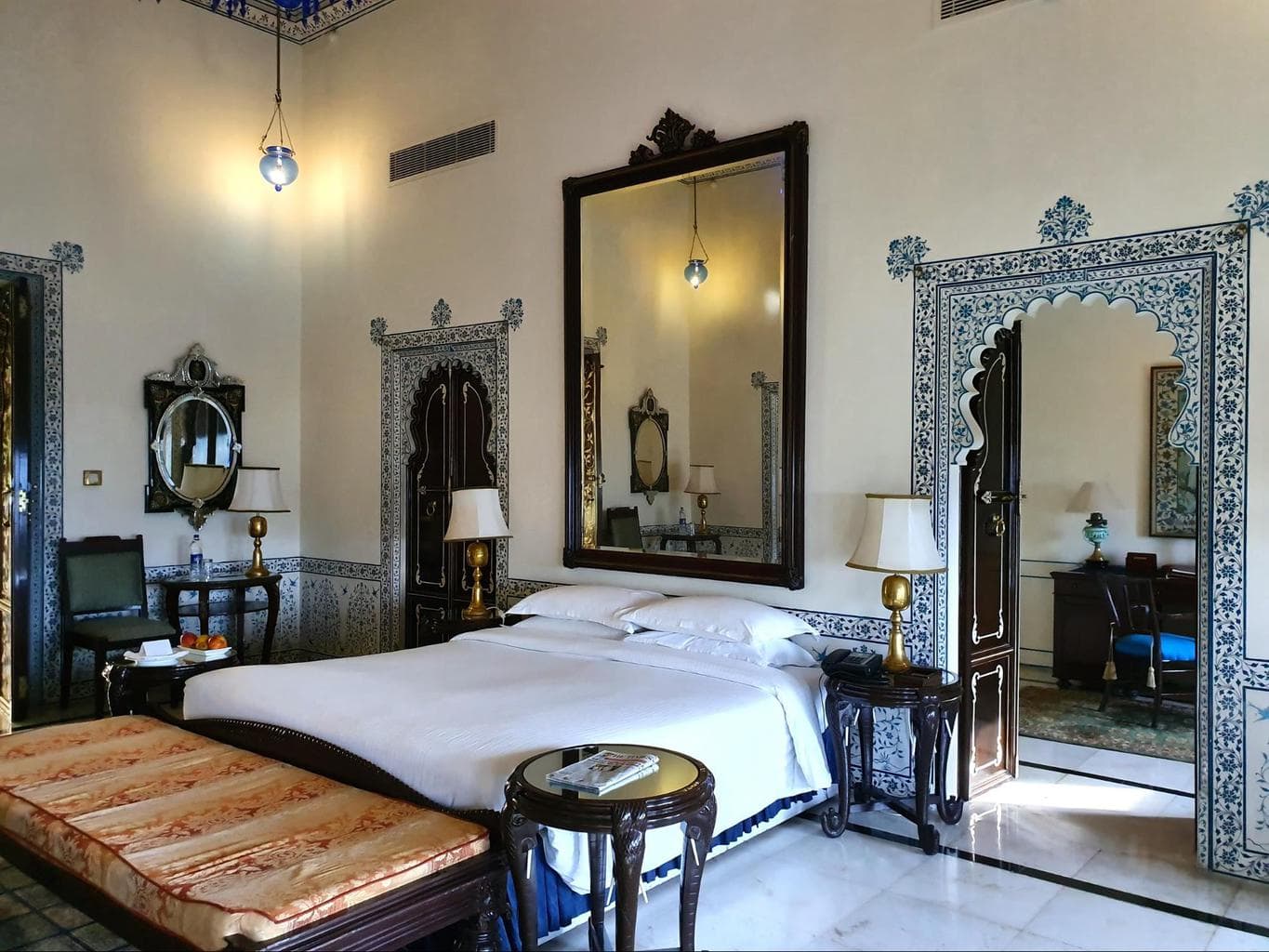 The Imperial Suite at Shiv Niwas Palace 02