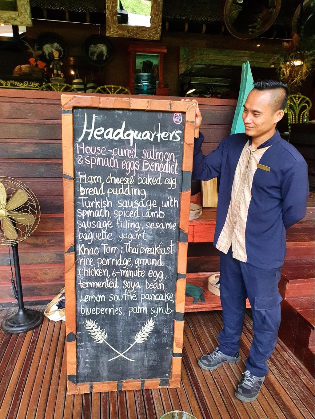 Blackboard breakfast menus at Shinta Mani Wild