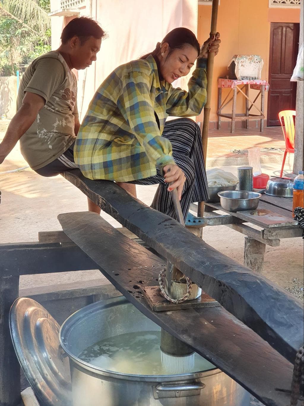 Learning about Cambodian breakfast noodles