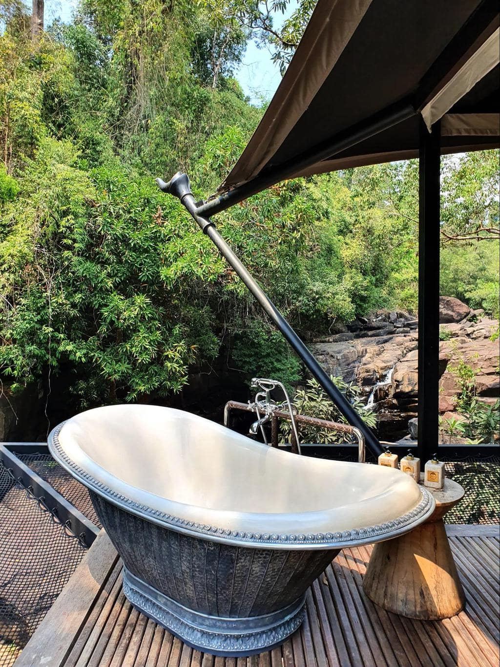 Outdoor bathtubs at Shinta Mani Wild