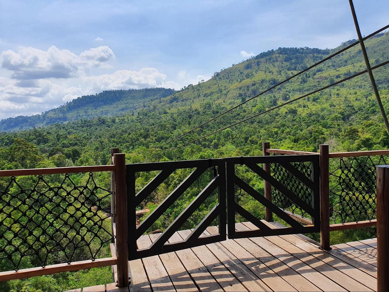 Zipline arrival at Shinta Mani Wild