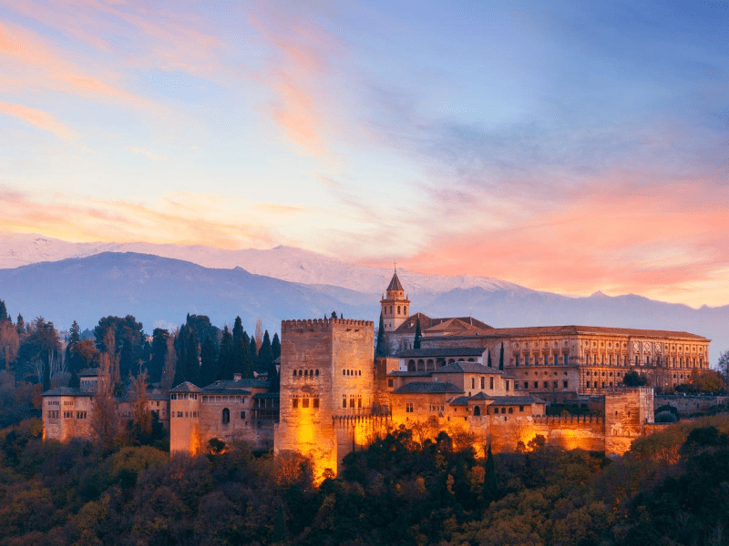 La Alhambra at night